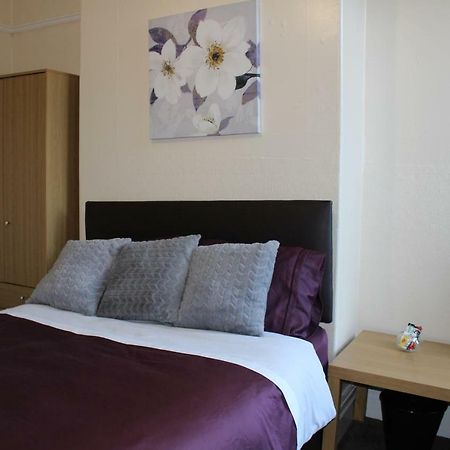John St Town House - Self Catering - Guesthouse Style - Great Value Family And Double Rooms Workington Εξωτερικό φωτογραφία