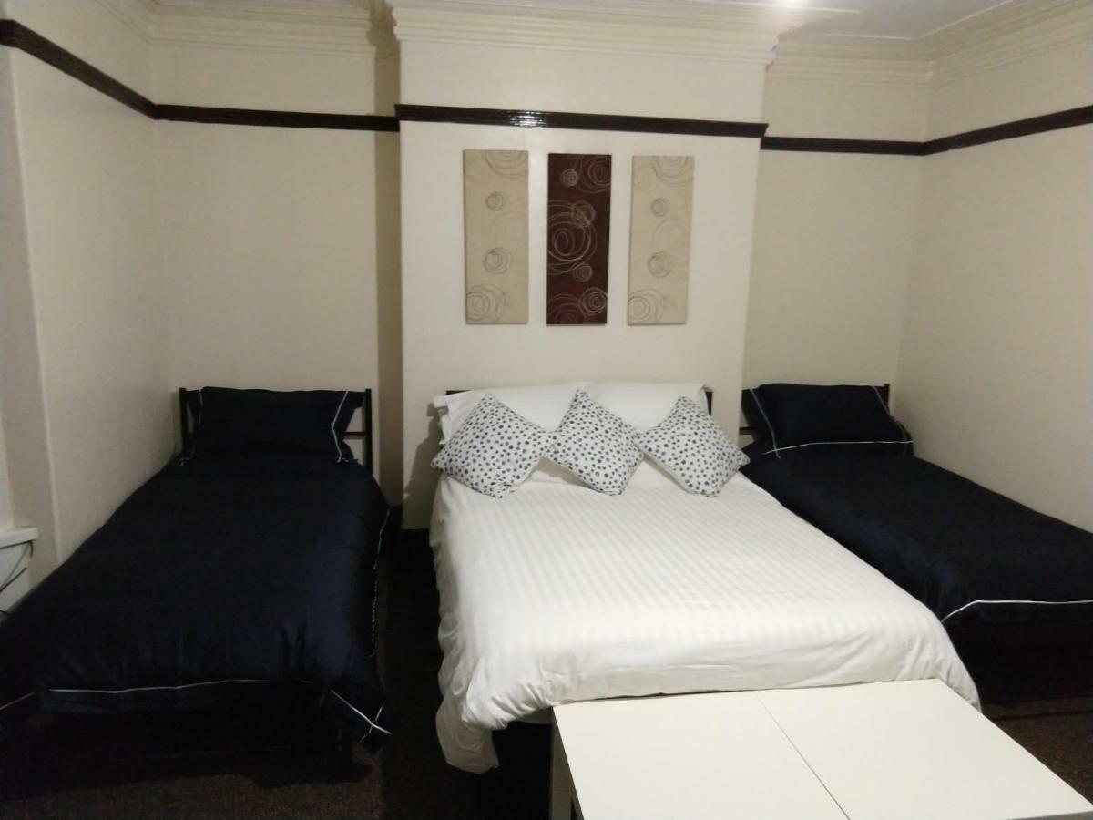 John St Town House - Self Catering - Guesthouse Style - Great Value Family And Double Rooms Workington Εξωτερικό φωτογραφία