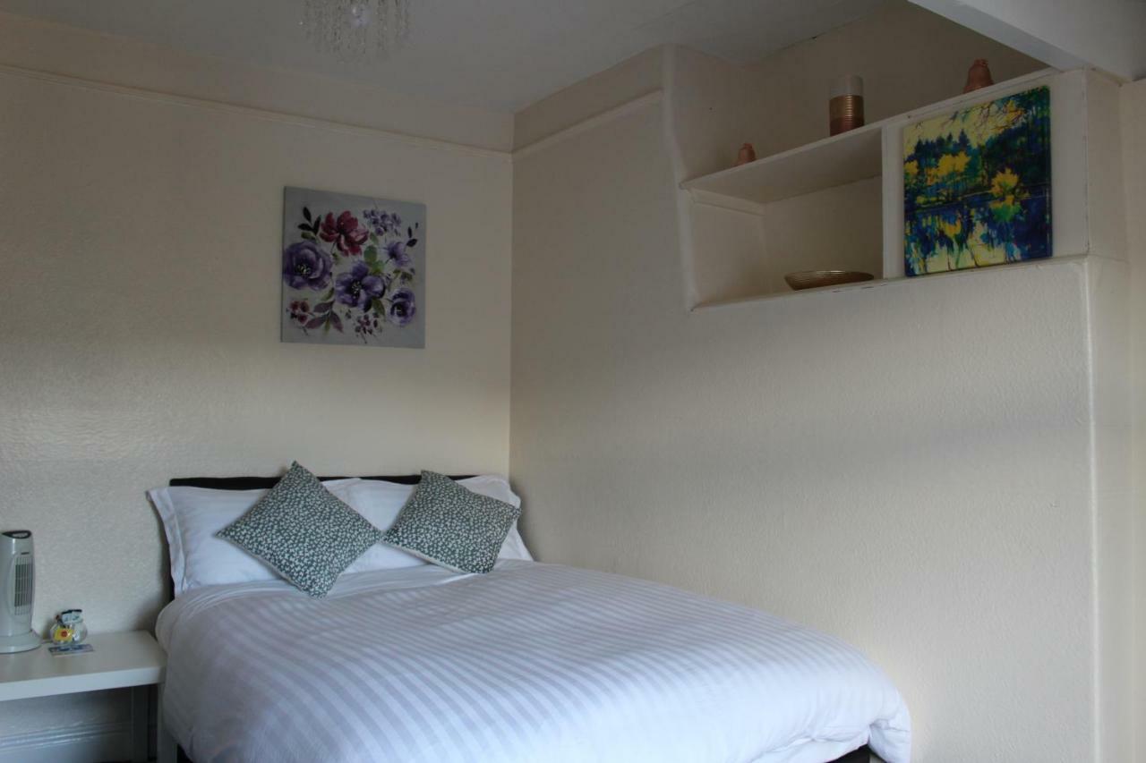 John St Town House - Self Catering - Guesthouse Style - Great Value Family And Double Rooms Workington Εξωτερικό φωτογραφία